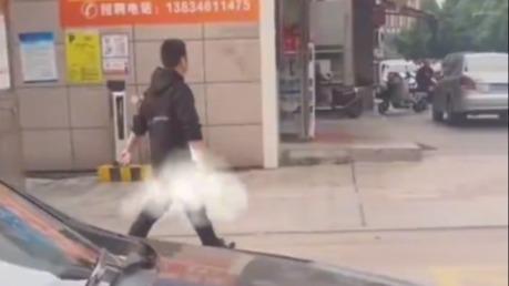 【8點見】湖南警方通報2名未成年人持刀追人